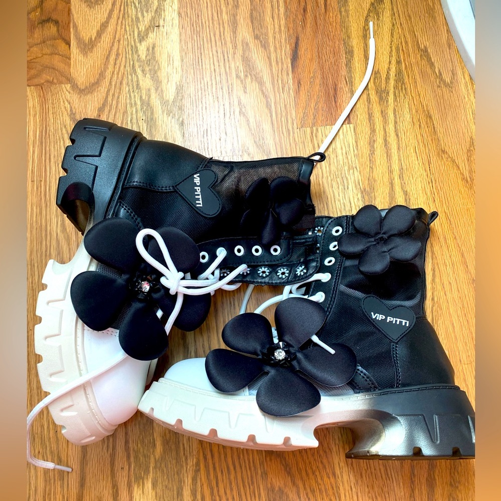 SHEIN SNEAKER BOOTS